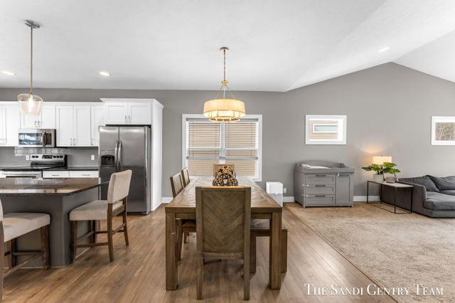 16517 Wickshire Place, Spring Lake, MI 49456