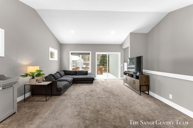 16517 Wickshire Place, Spring Lake, MI 49456