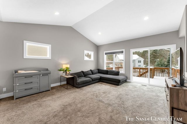 16517 Wickshire Place, Spring Lake, MI 49456