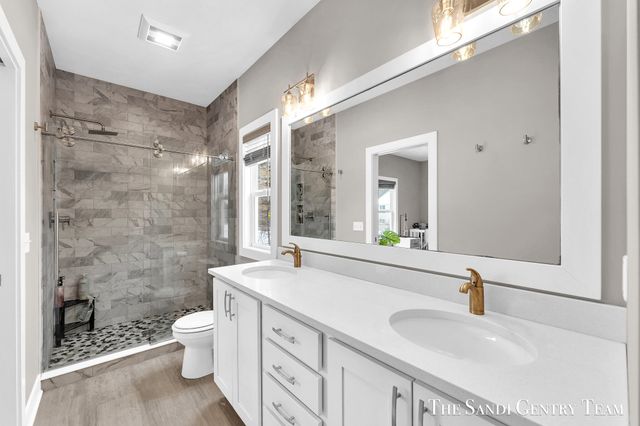 16517 Wickshire Place, Spring Lake, MI 49456