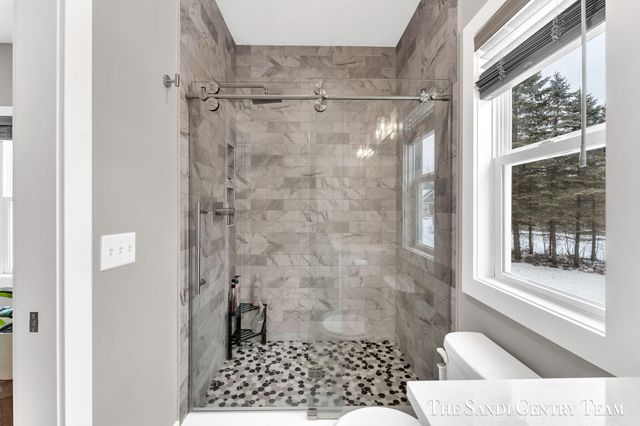 16517 Wickshire Place, Spring Lake, MI 49456