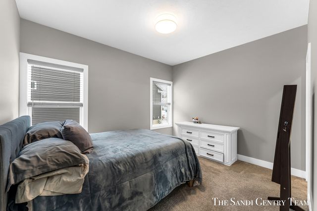 16517 Wickshire Place, Spring Lake, MI 49456