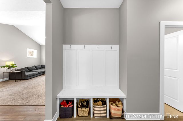 16517 Wickshire Place, Spring Lake, MI 49456