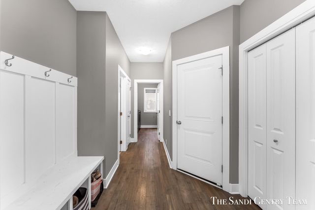 16517 Wickshire Place, Spring Lake, MI 49456