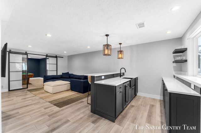 16517 Wickshire Place, Spring Lake, MI 49456