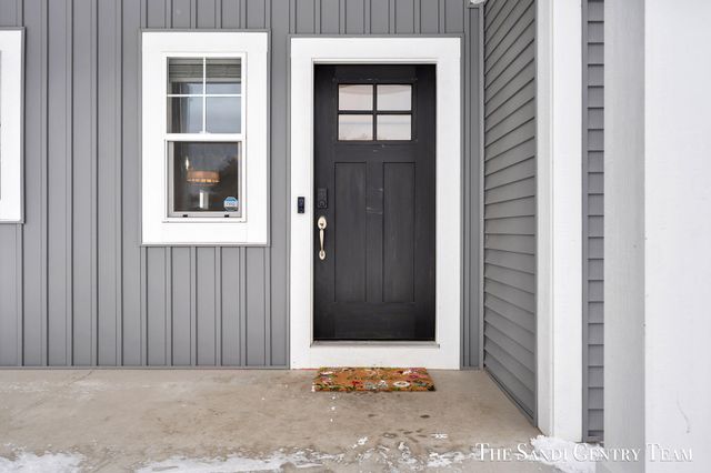 16517 Wickshire Place, Spring Lake, MI 49456