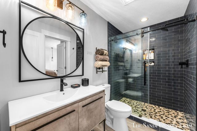 16517 Wickshire Place, Spring Lake, MI 49456