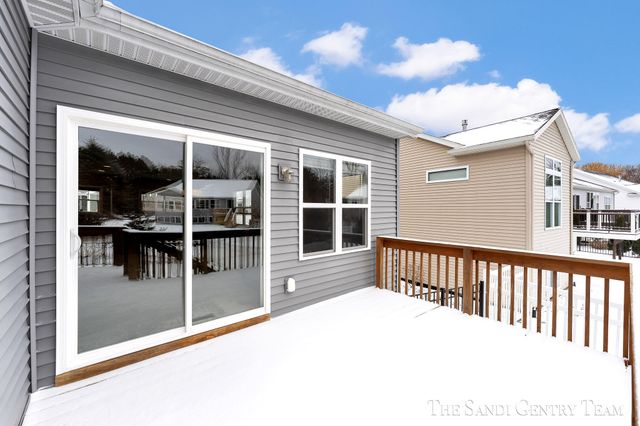 16517 Wickshire Place, Spring Lake, MI 49456