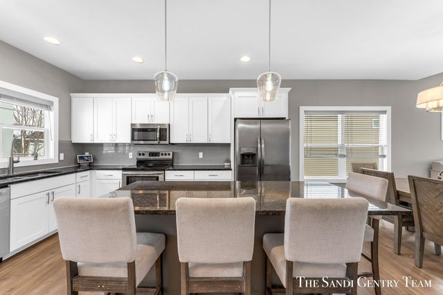 16517 Wickshire Place, Spring Lake, MI 49456