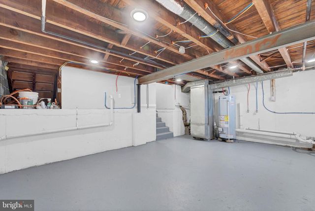 1068 LAKE SHORE, Camden, NJ 08104