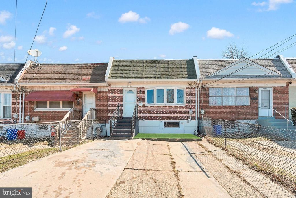 1068 LAKE SHORE, Camden, NJ 08104