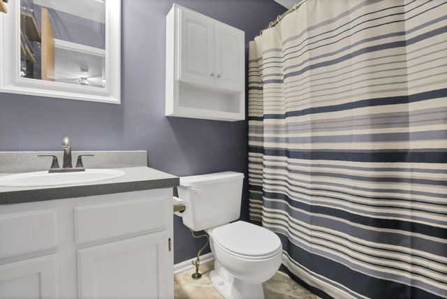 5725 Saucony Drive, Hilliard, OH 43026