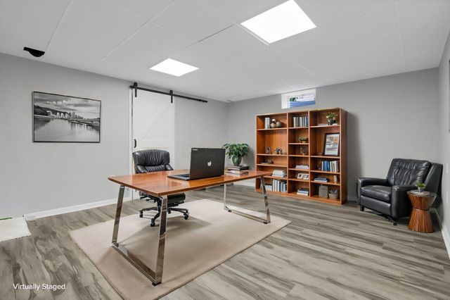 5725 Saucony Drive, Hilliard, OH 43026