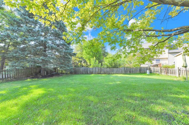 5725 Saucony Drive, Hilliard, OH 43026
