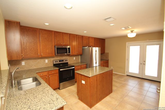 11638 Valley Garden, San Antonio, TX 78245