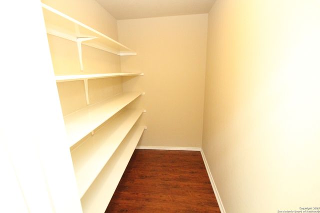 11638 Valley Garden, San Antonio, TX 78245