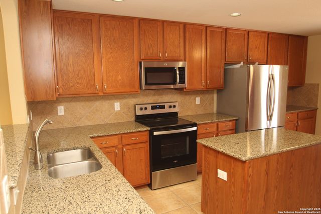 11638 Valley Garden, San Antonio, TX 78245