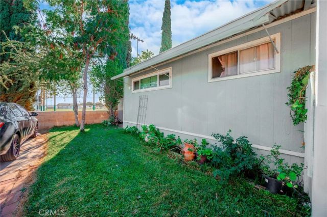 1155 S Riverside 39, Rialto, CA 92376