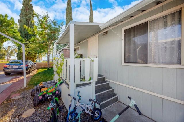 1155 S Riverside 39, Rialto, CA 92376