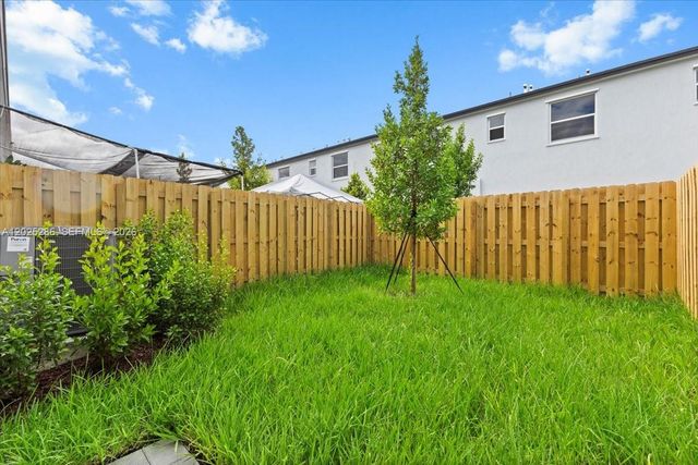35670 SW 178 Ct, Miami, FL 33034
