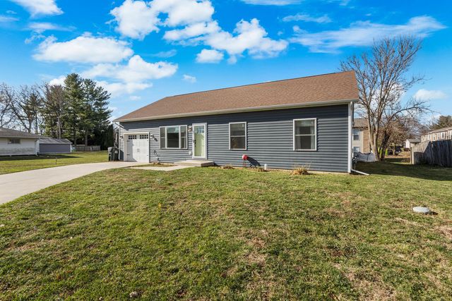 401 Tamula Drive, Mahomet, IL 61853