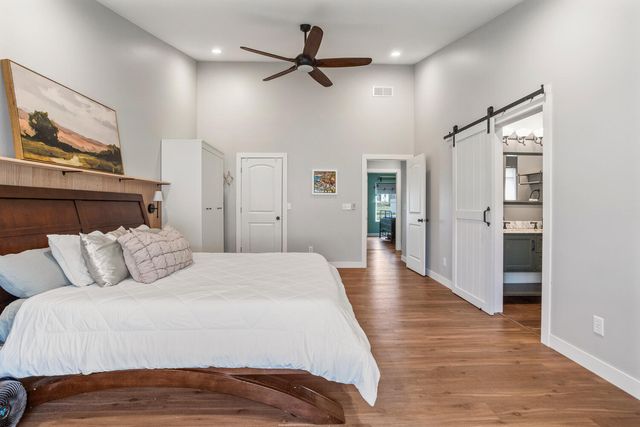 401 Tamula Drive, Mahomet, IL 61853