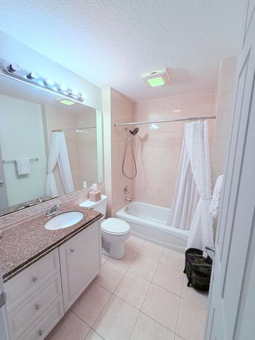 3 E Harbour Isle Drive E 204, Fort Pierce, FL 34949