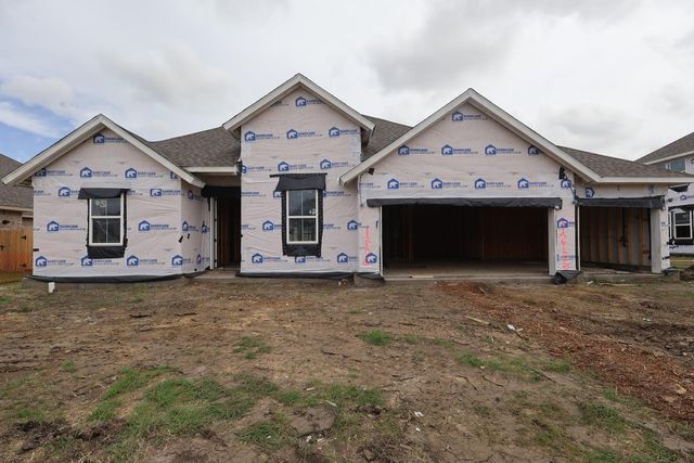 12106 St Augustine Drive, Mont Belvieu, TX 77535