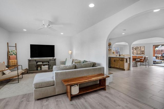 8696 Bennington, San Diego, CA 92126