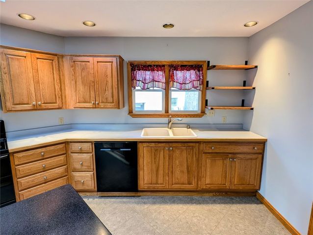 2348 EDINBORO Road, Erie, PA 16509