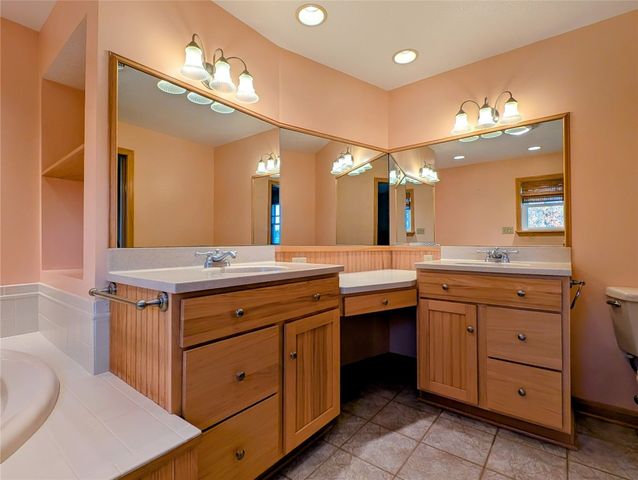 2348 EDINBORO Road, Erie, PA 16509