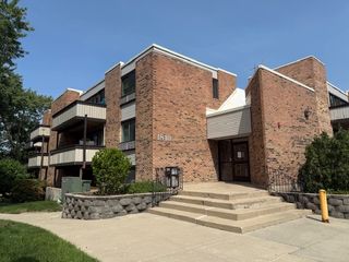 1810 Hemlock Place 304, Schaumburg, IL 60173