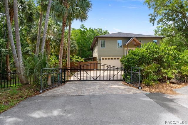 6762 E Richard Drive, Spring Hill, FL 34607