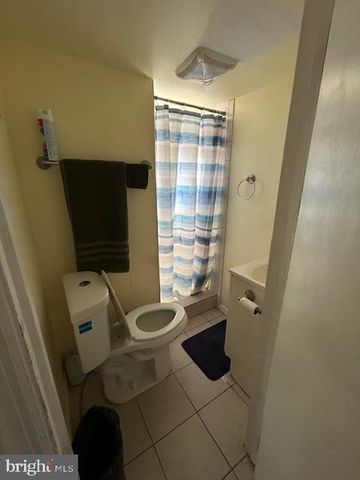 637 GREENWICH AVE, Paulsboro, NJ 08066