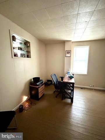 637 GREENWICH AVE, Paulsboro, NJ 08066