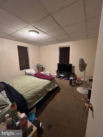 637 GREENWICH AVE, Paulsboro, NJ 08066