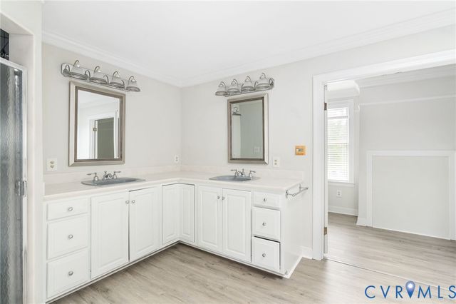 4670 E Williamsburg Rd, Sandston, VA 23150