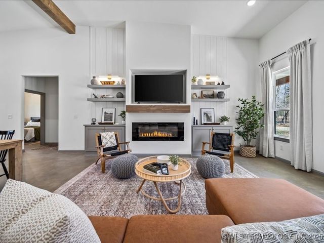 450251 E 340 Road, Afton, OK 74331