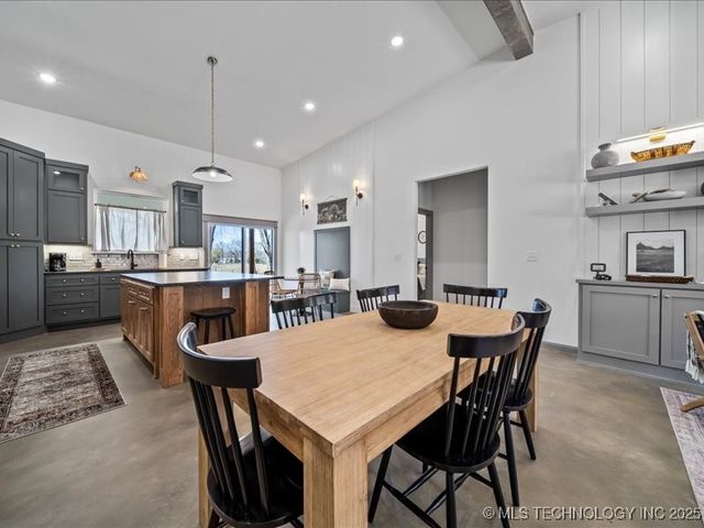 450251 E 340 Road, Afton, OK 74331