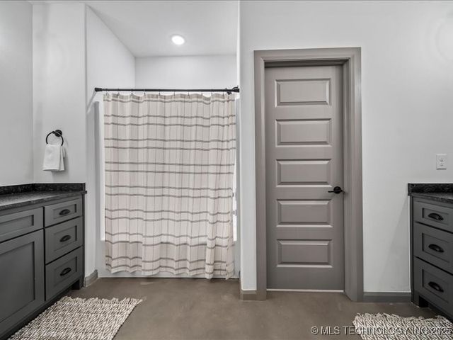 450251 E 340 Road, Afton, OK 74331