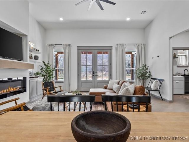 450251 E 340 Road, Afton, OK 74331