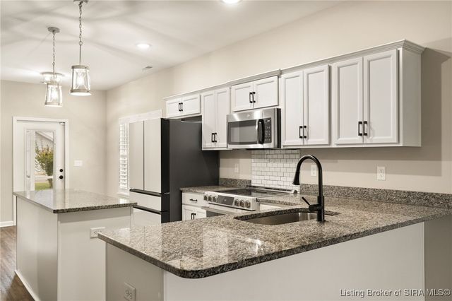 1408 Parkland Trail, Jeffersonville, IN 47130