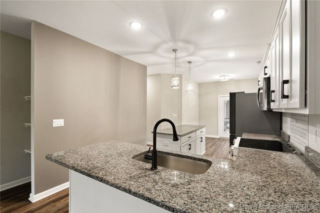 1408 Parkland Trail, Jeffersonville, IN 47130