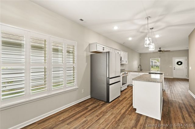 1408 Parkland Trail, Jeffersonville, IN 47130