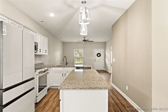 1408 Parkland Trail, Jeffersonville, IN 47130