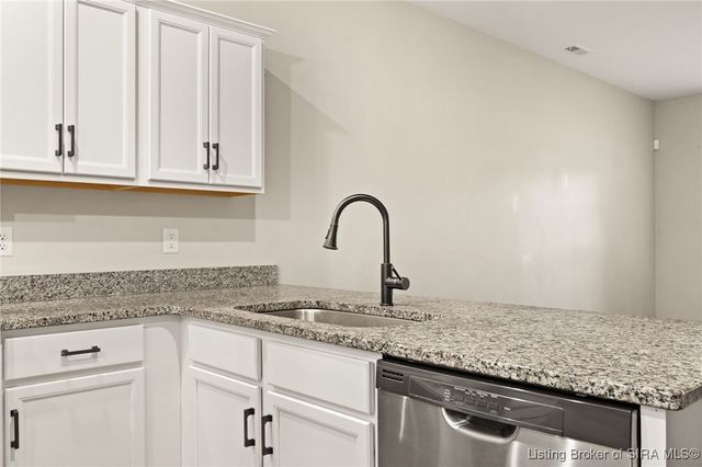 1408 Parkland Trail, Jeffersonville, IN 47130