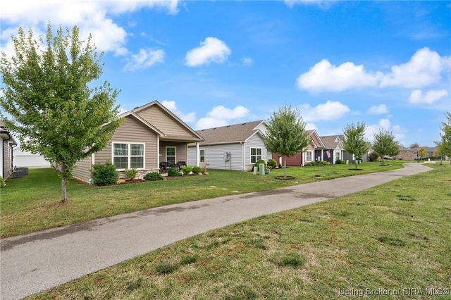 1408 Parkland Trail, Jeffersonville, IN 47130