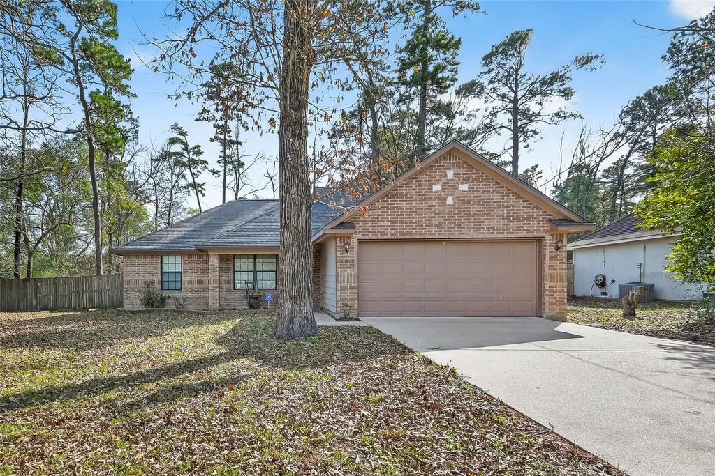 10668 Royal Magnolia Drive, Conroe, TX 77303