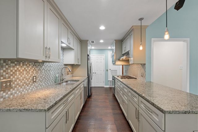 3111 Stanwood DR, Austin, TX 78757