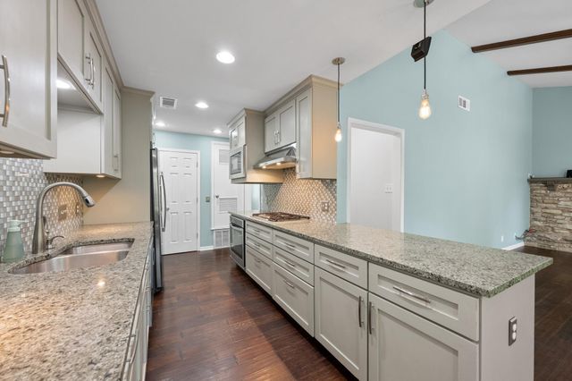 3111 Stanwood DR, Austin, TX 78757